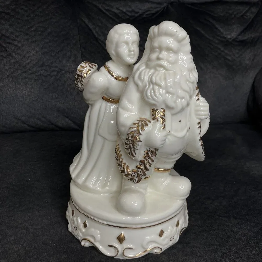 Vintage Christmas Santa Claus Mrs Claus Ceramic Figurine 9